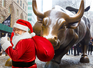 The Santa Claus Rally: An In-Depth Examination of Stock Market Seasonality and Interest Rate Correlation